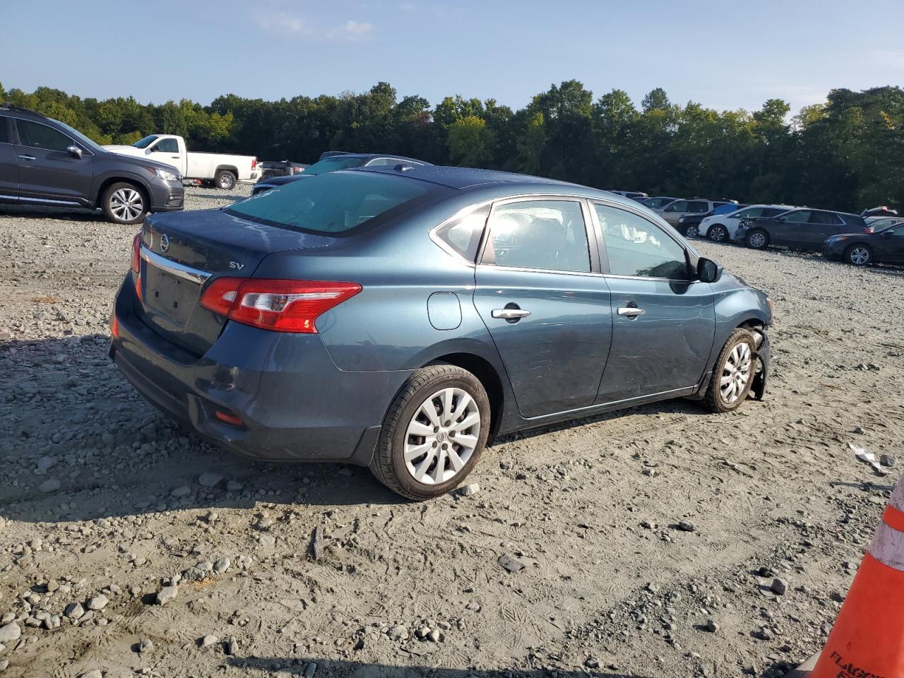 2016 NISSAN SENTRA S - Фото 3