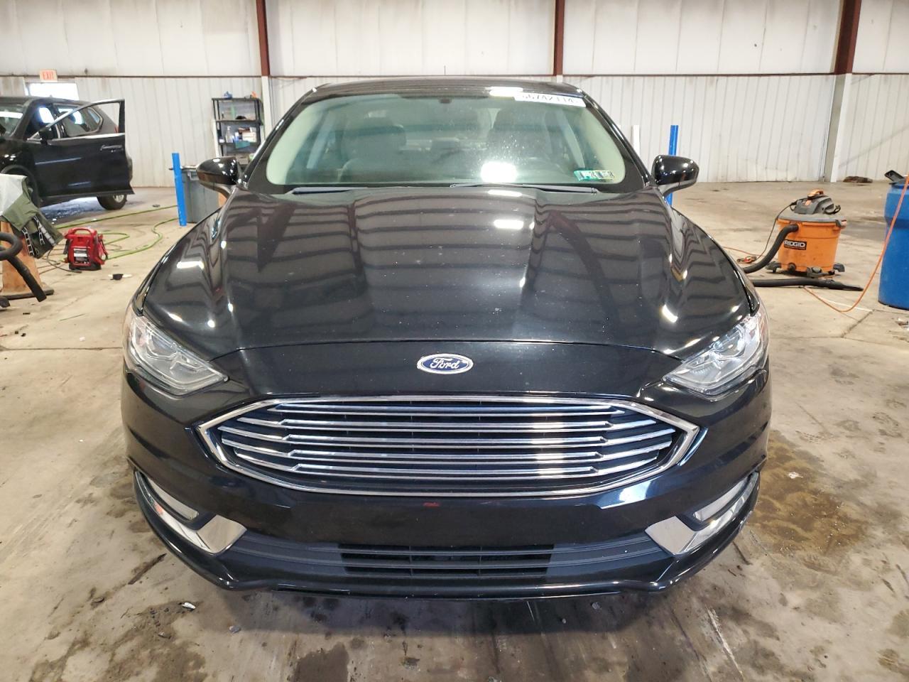 2017 FORD FUSION SE - Фото 5