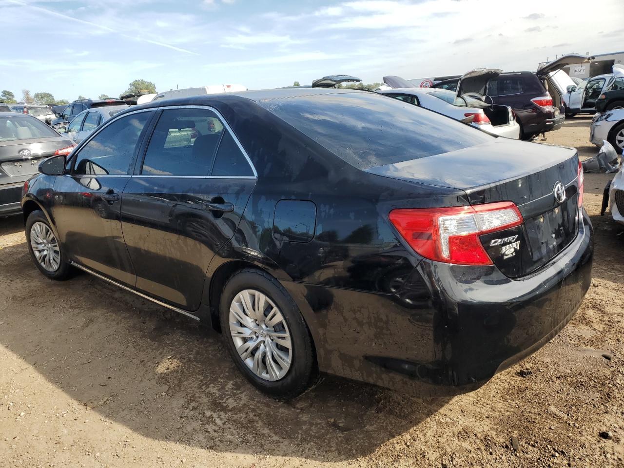 2014 TOYOTA CAMRY L - Image 2