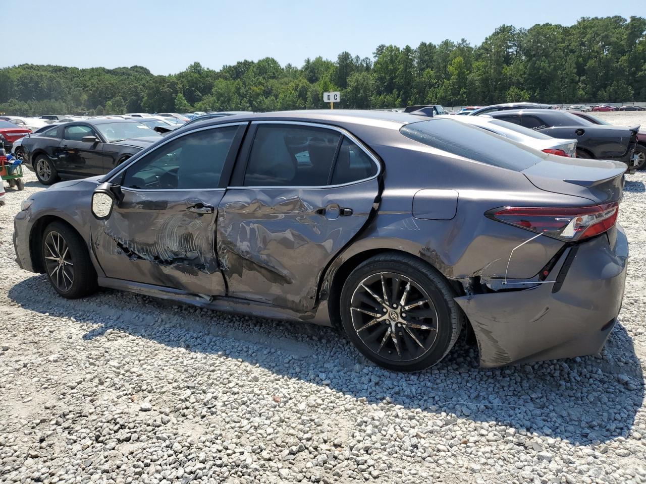 2021 TOYOTA CAMRY SE - Фото 2