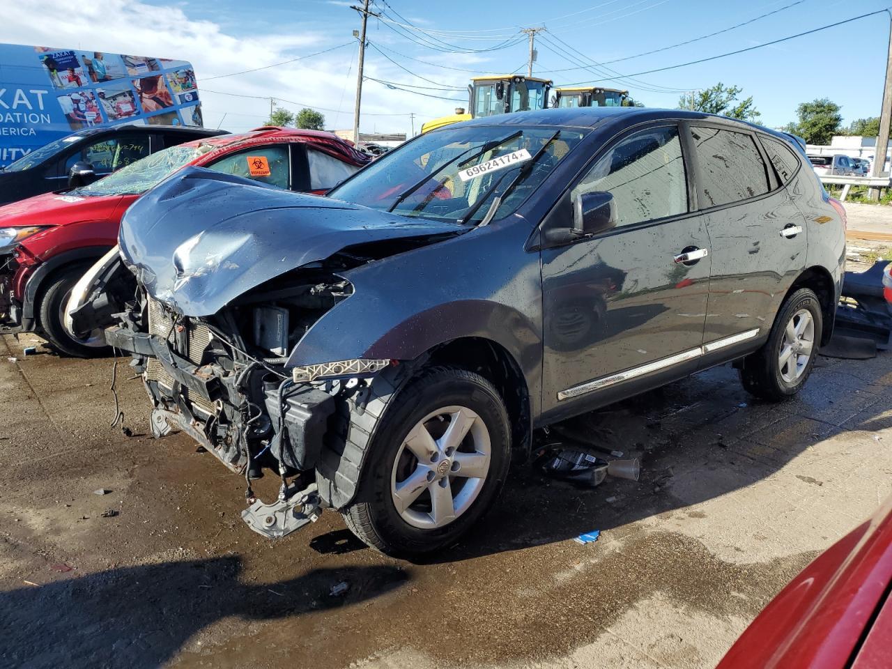2013 NISSAN ROGUE S