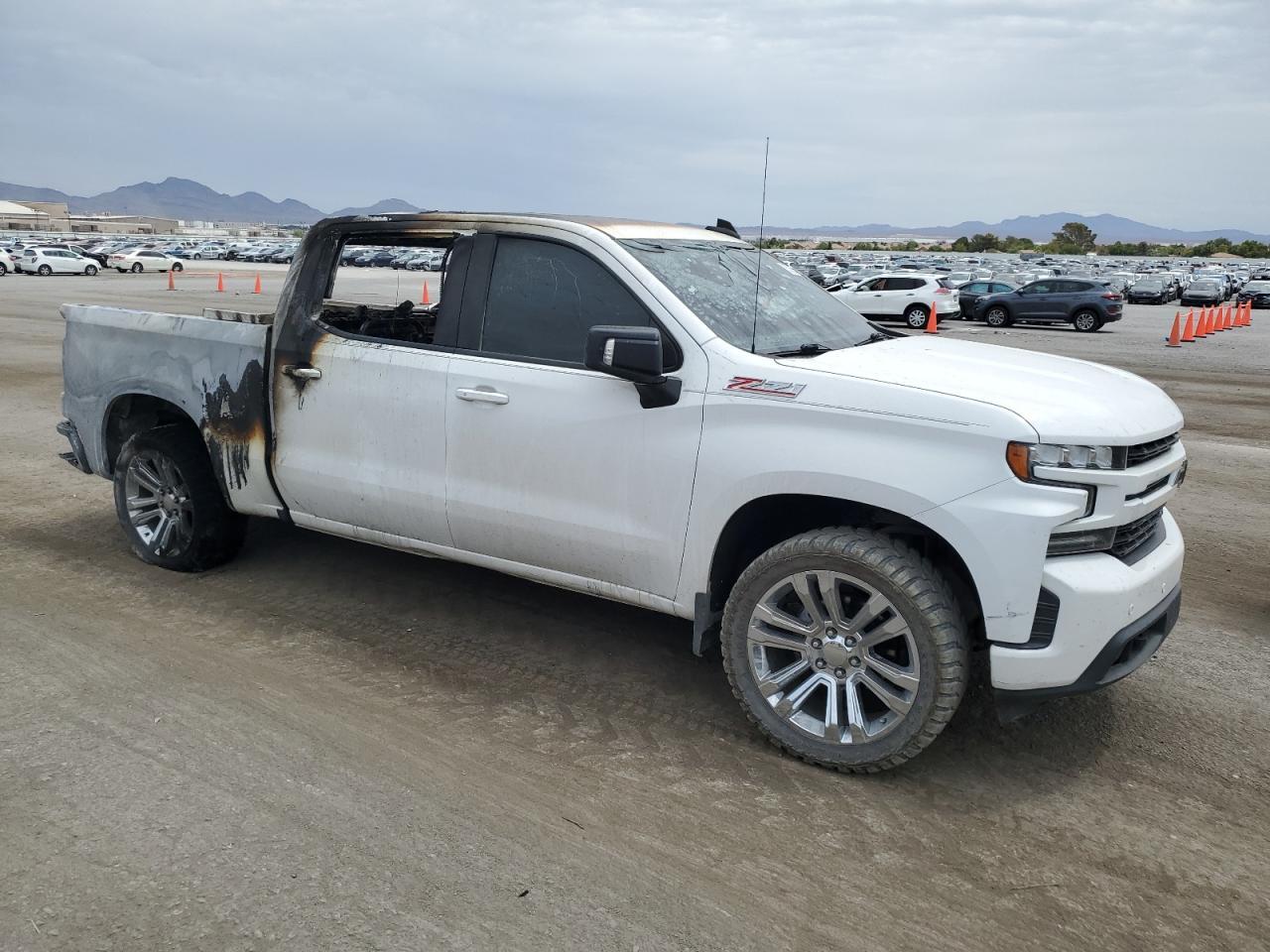 2019 CHEVROLET SILVERADO - Фото 4