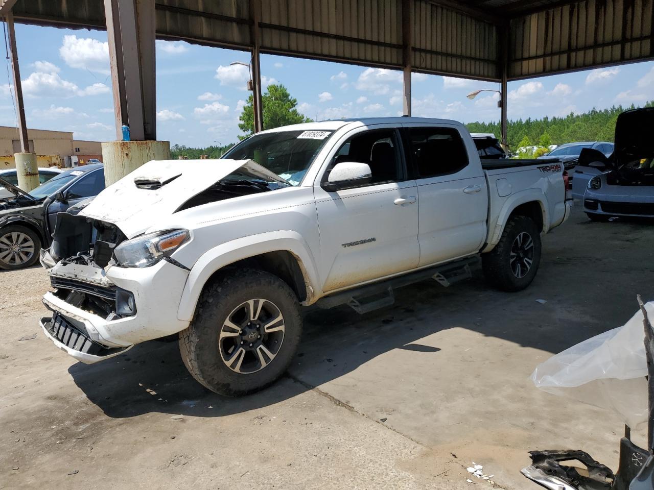 2017 TOYOTA TACOMA DOU