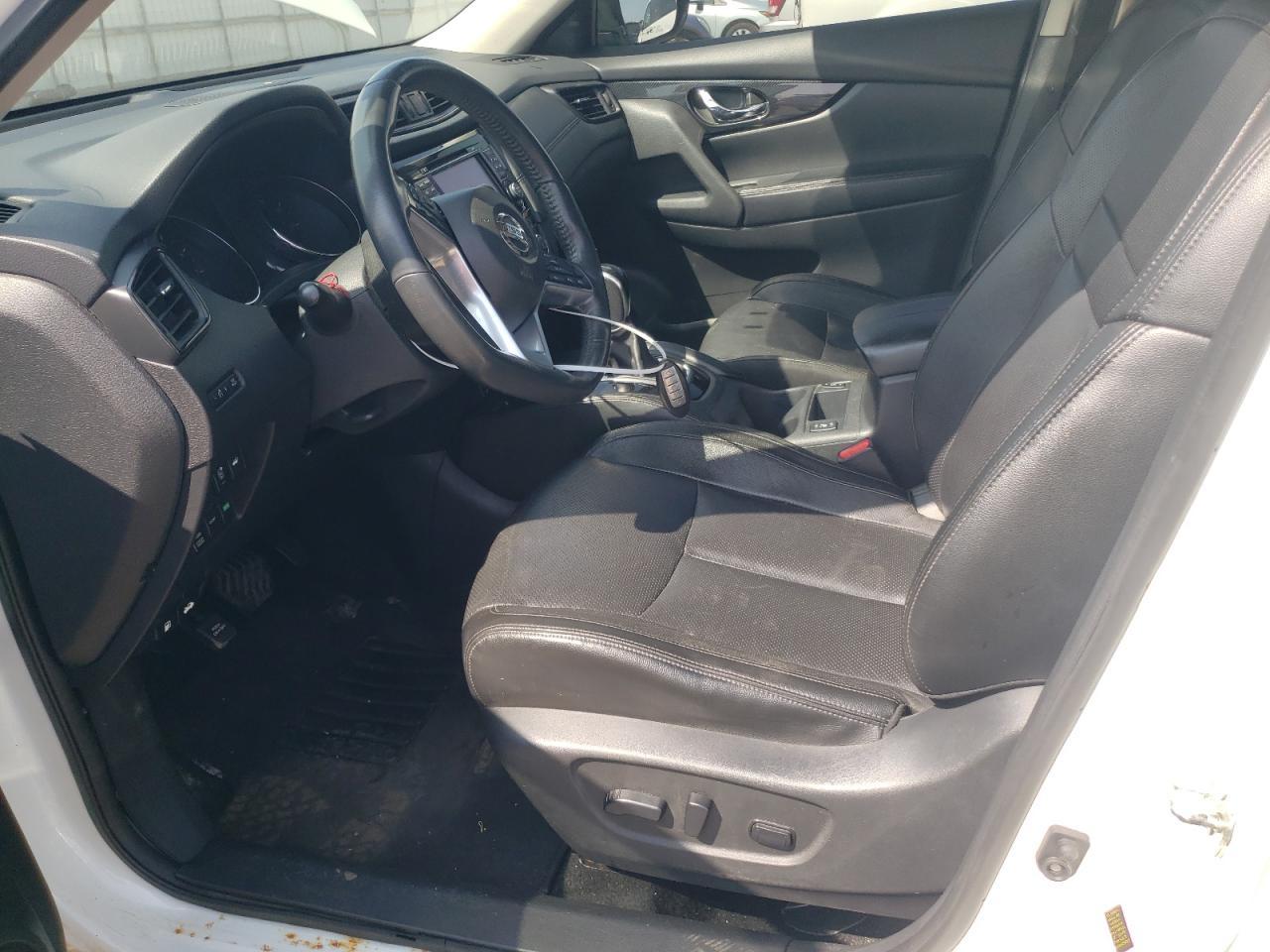 2017 NISSAN ROGUE SV - Image 7