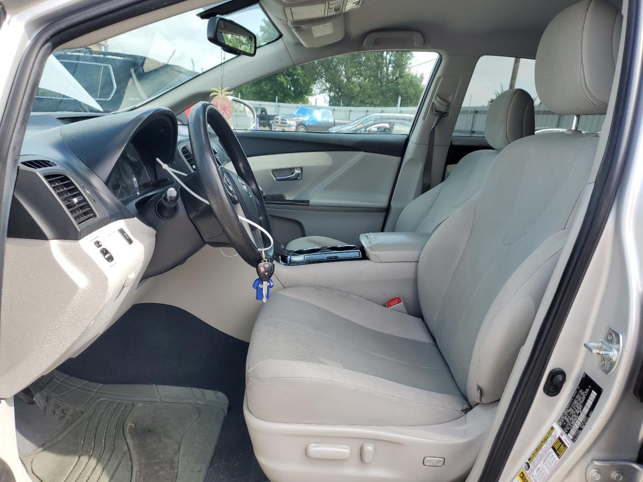 2014 TOYOTA VENZA LE - Фото 7