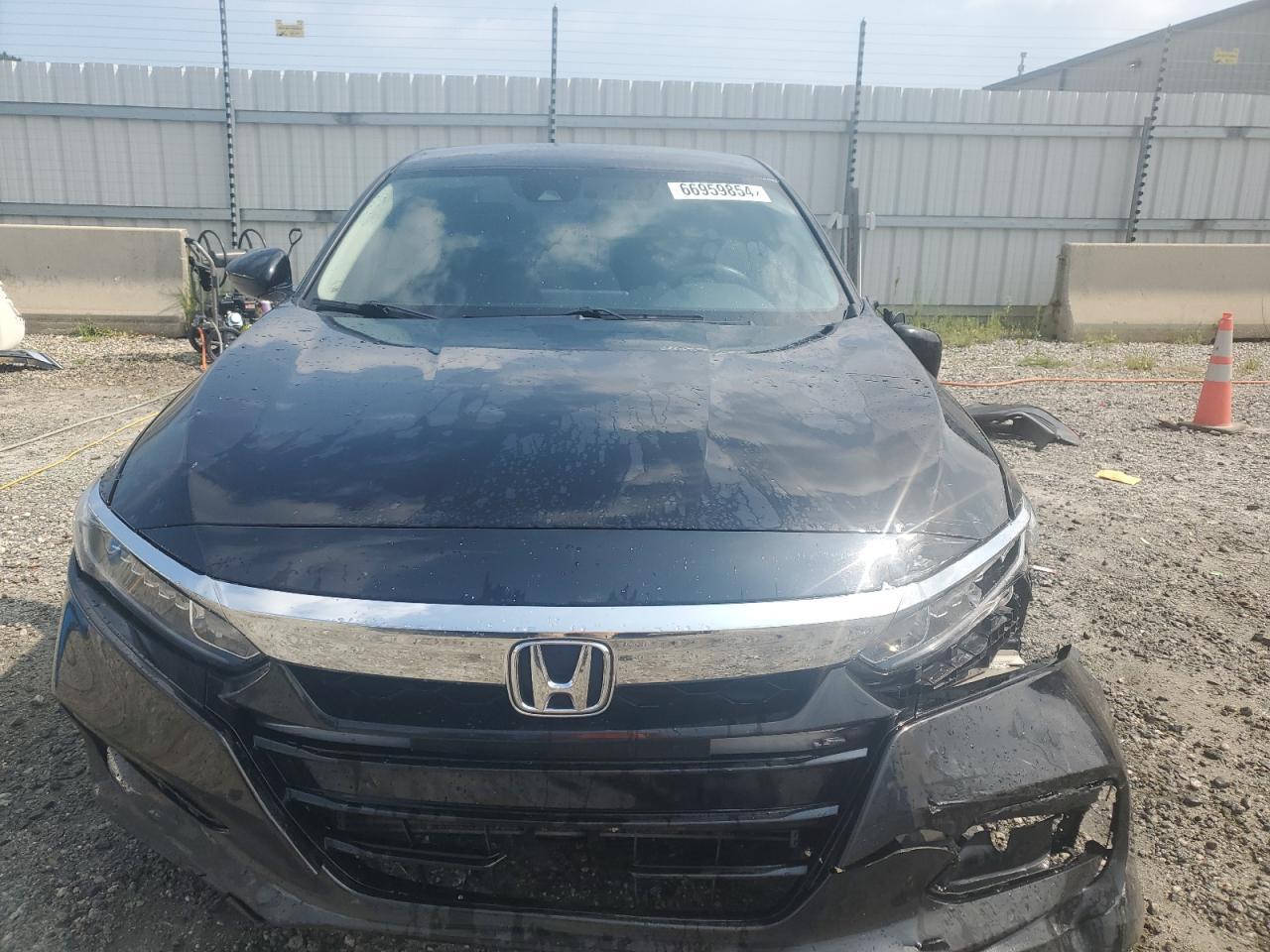 2018 HONDA ACCORD LX - Image 5
