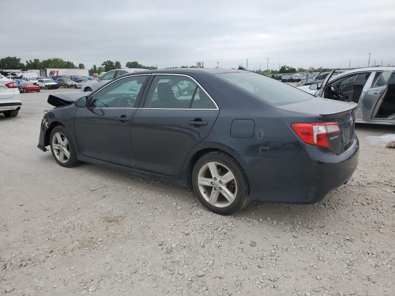 2012 TOYOTA CAMRY BASE - Фото 2