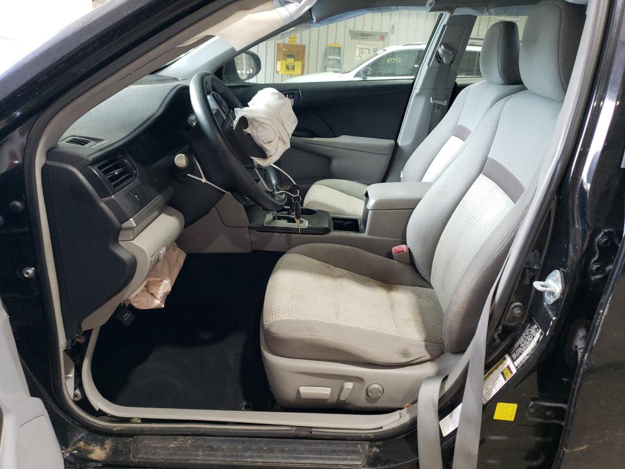 2013 TOYOTA CAMRY L - Фото 7