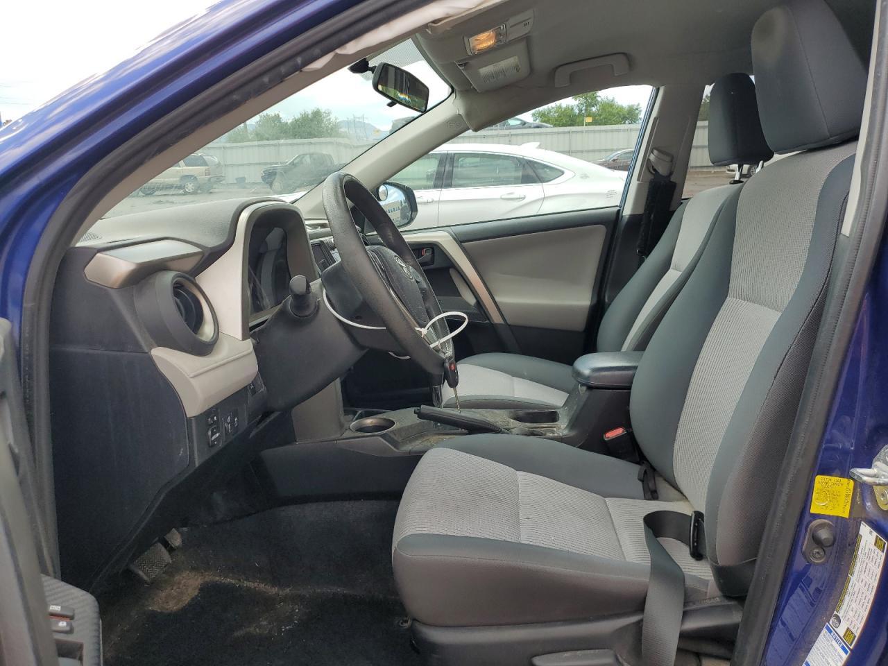 2014 TOYOTA RAV4 LE - Фото 7