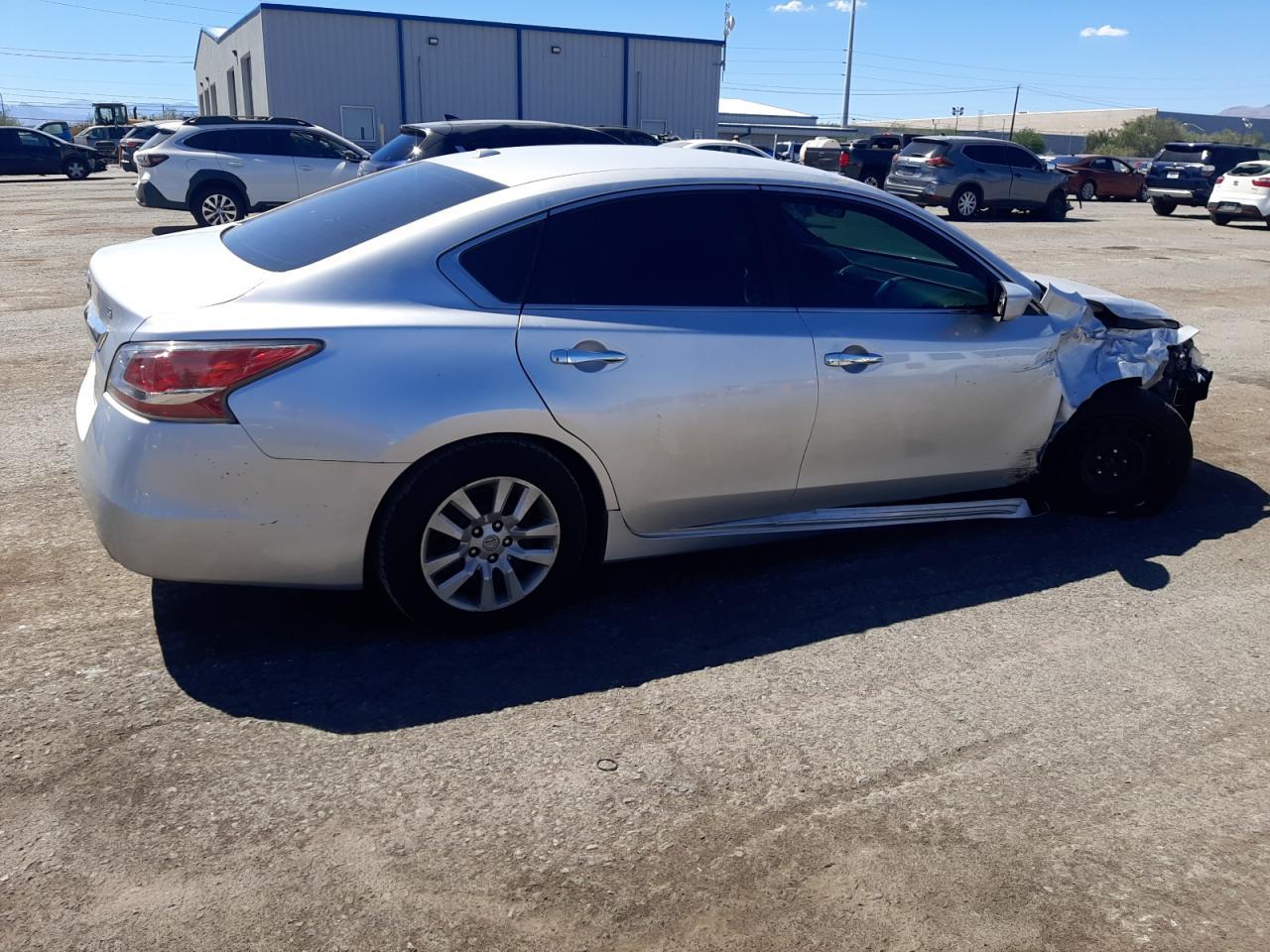 2015 NISSAN ALTIMA 2.5 - Фото 3