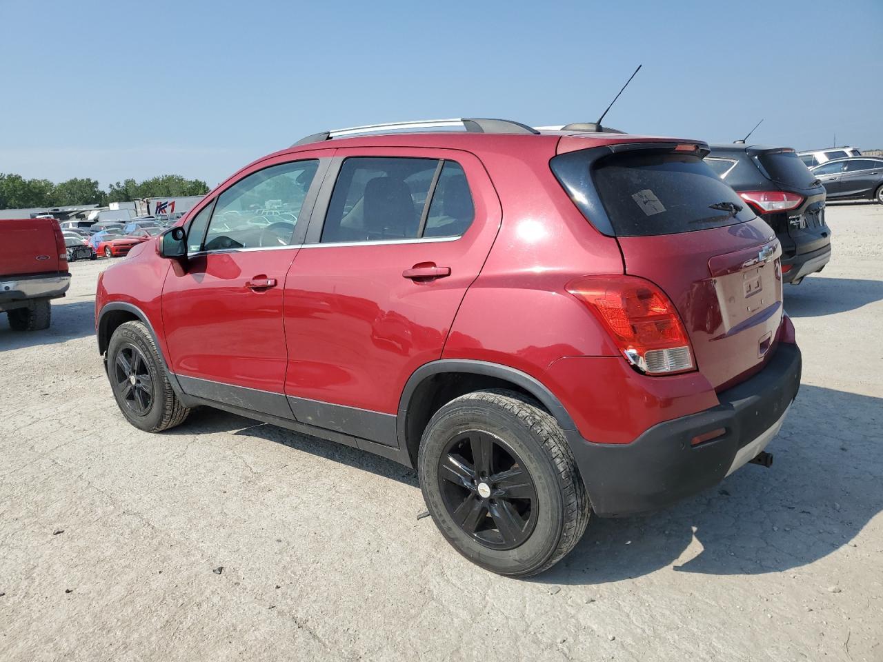 2015 CHEVROLET TRAX 1LT - Image 2