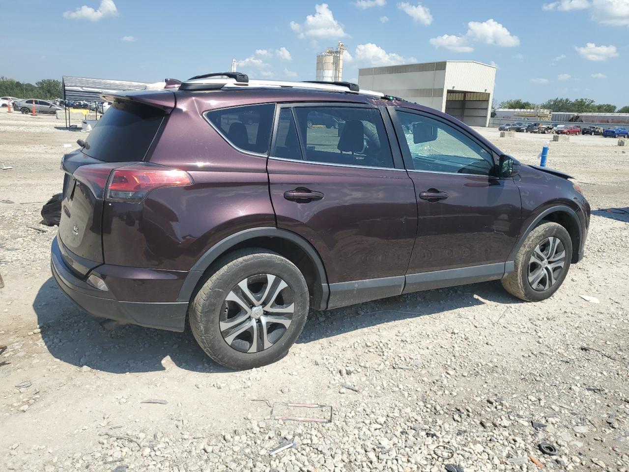 2016 TOYOTA RAV4 LE - Фото 3