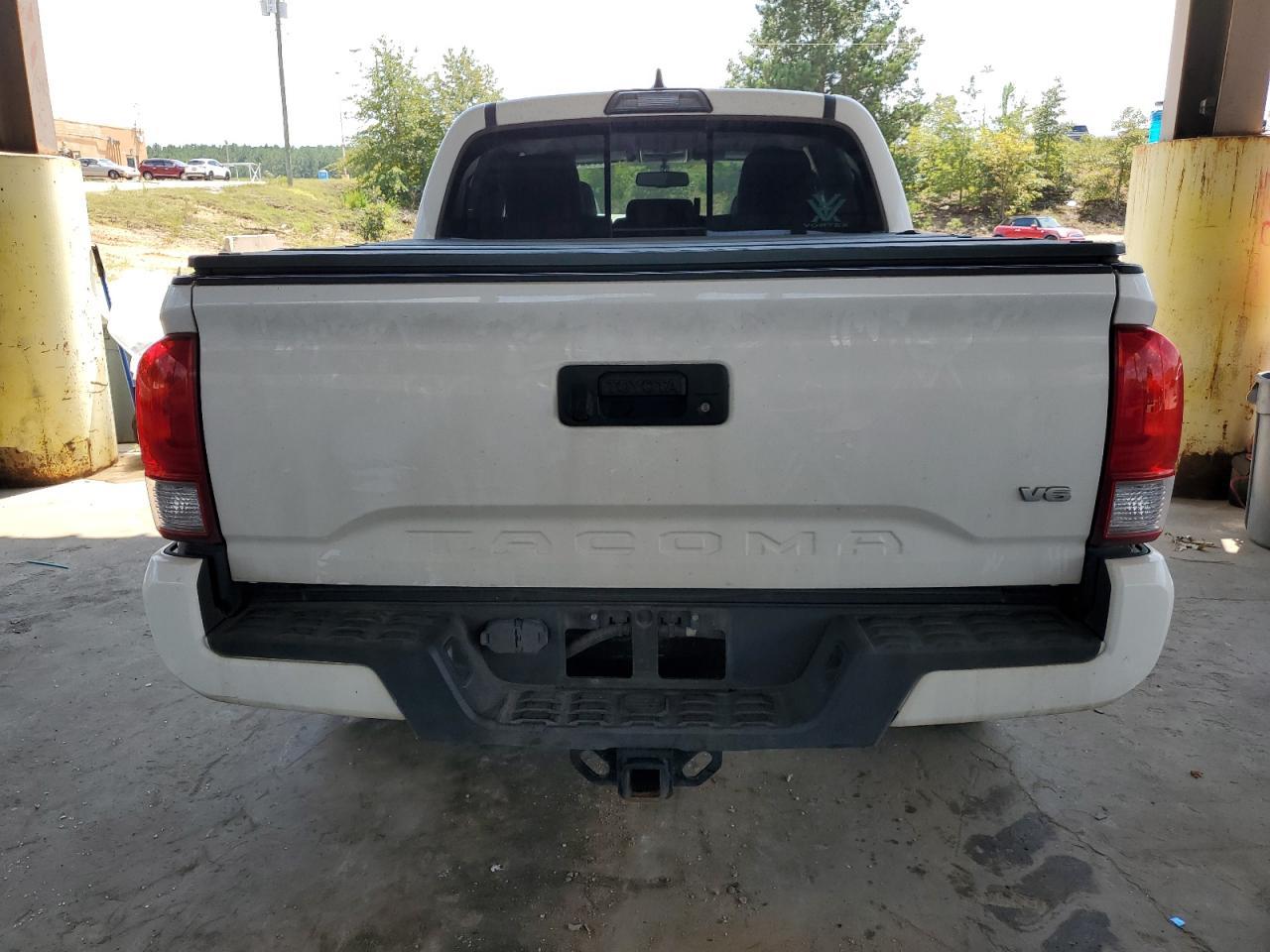 2017 TOYOTA TACOMA DOU - Фото 6