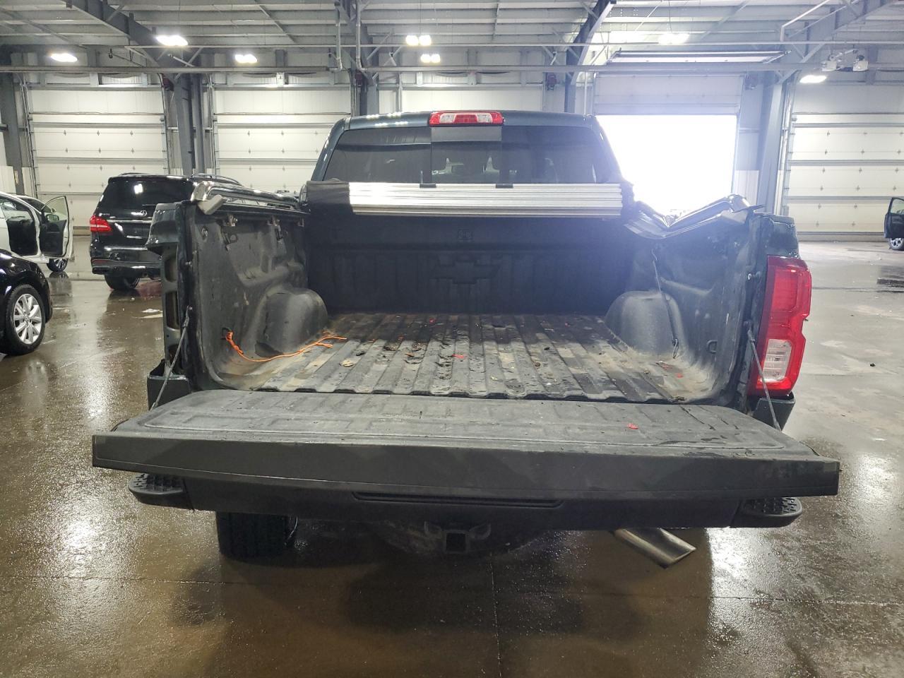 2017 CHEVROLET SILVERADO - Image 6