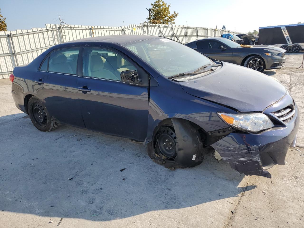 2013 TOYOTA COROLLA BA - Фото 4
