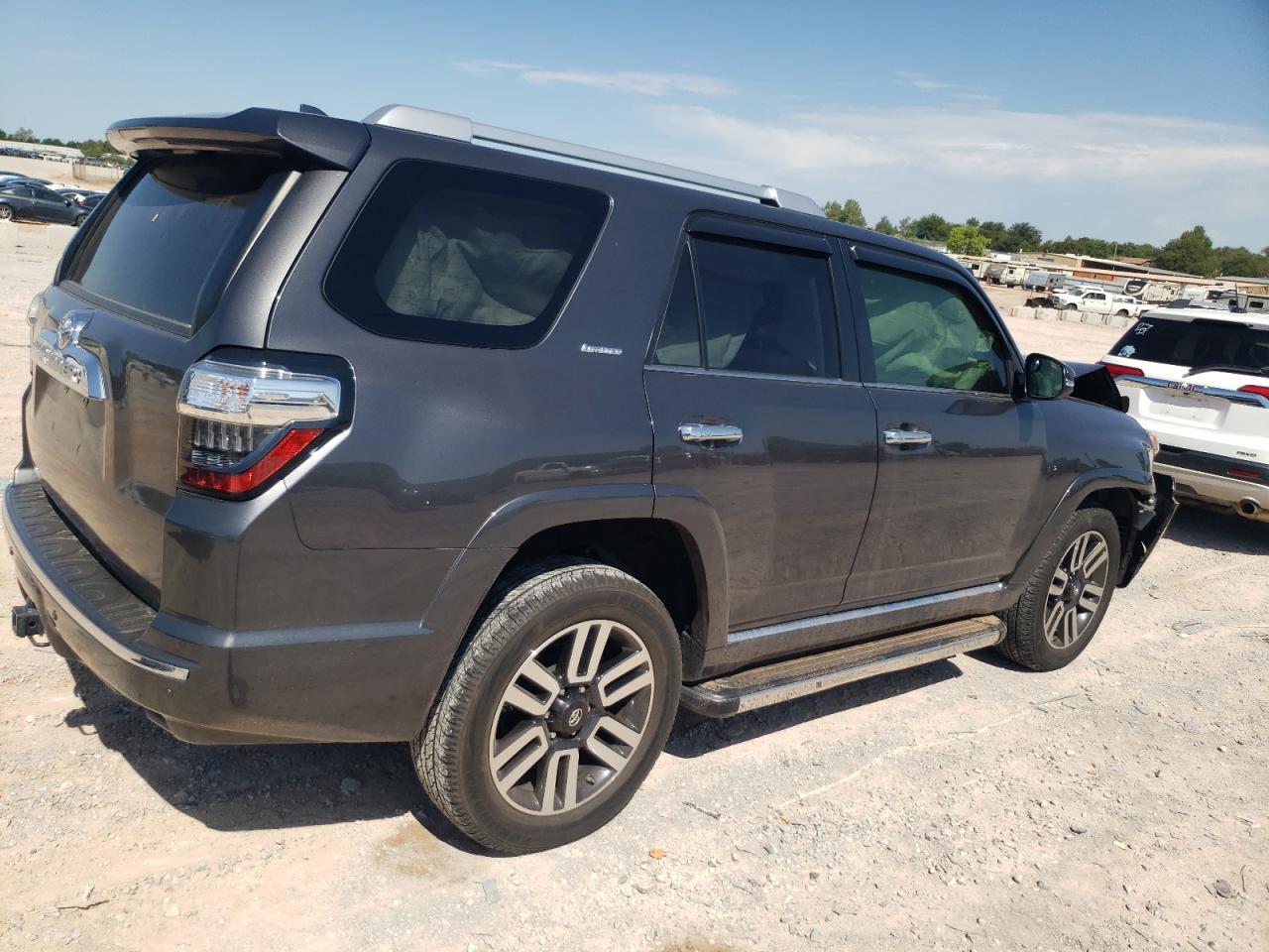 2019 TOYOTA 4RUNNER SR - Фото 3