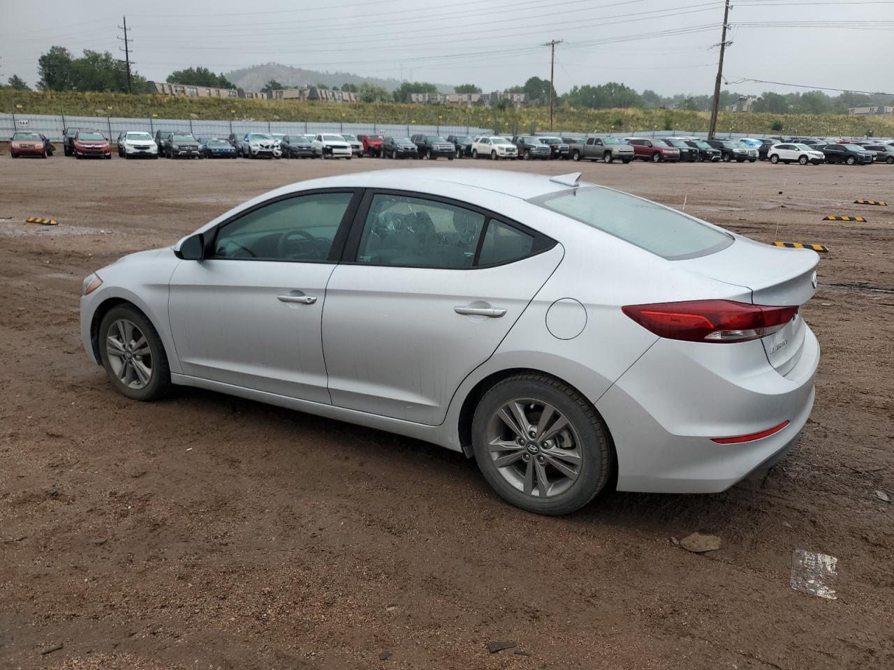 2018 HYUNDAI ELANTRA SE - Image 2