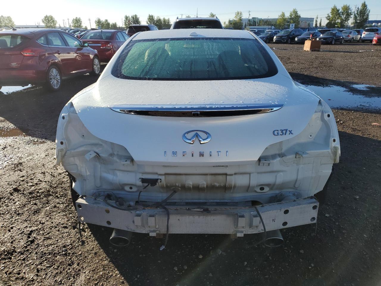 2012 INFINITI G37 - Image 6