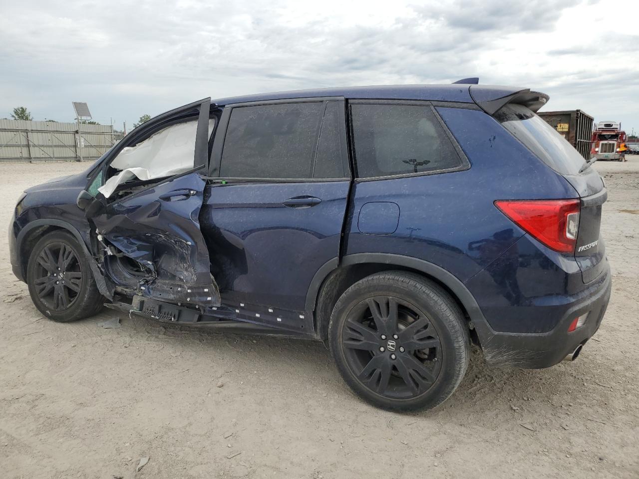 2019 HONDA PASSPORT S - Фото 2