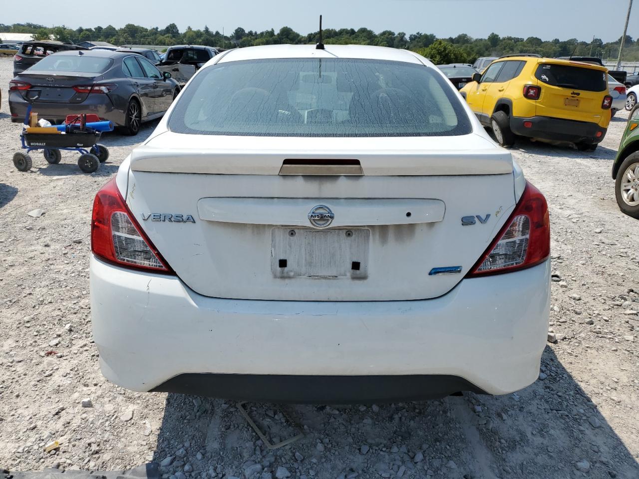 2016 NISSAN VERSA S - Image 6