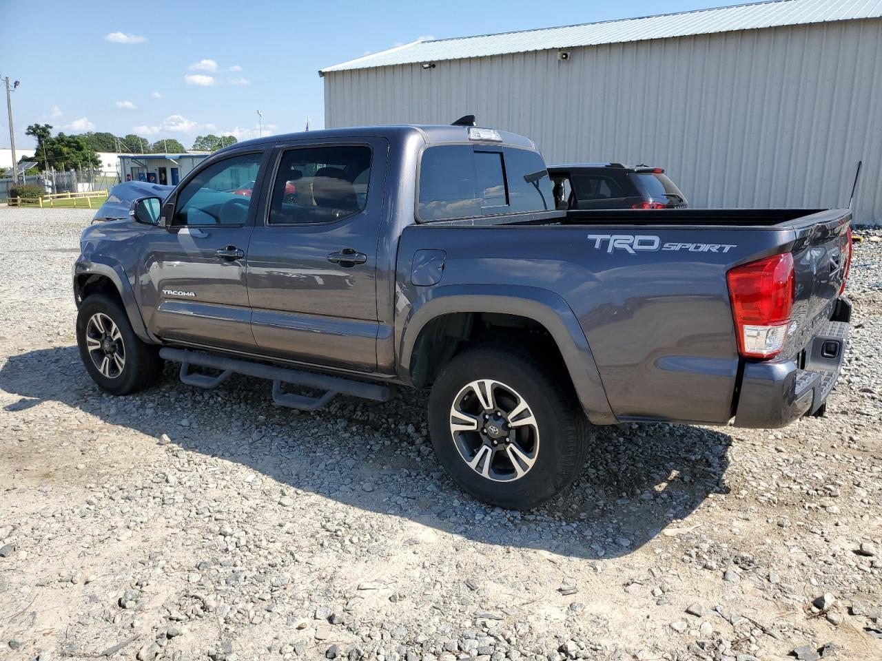 2017 TOYOTA TACOMA DOU - Фото 2