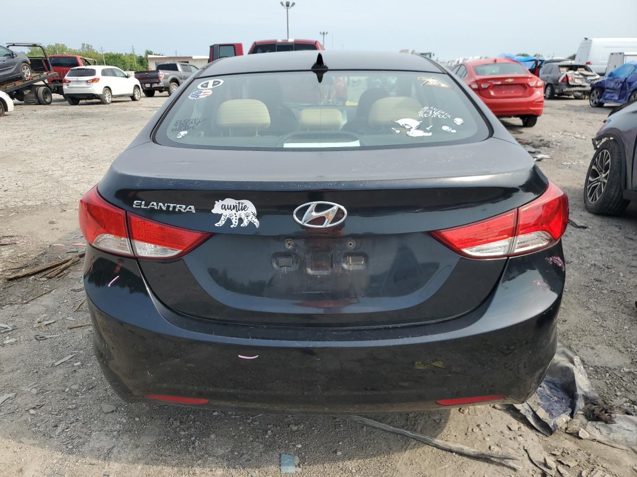 2013 HYUNDAI ELANTRA GL - Image 6