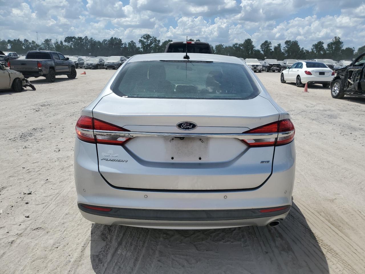 2017 FORD FUSION SE - Фото 6