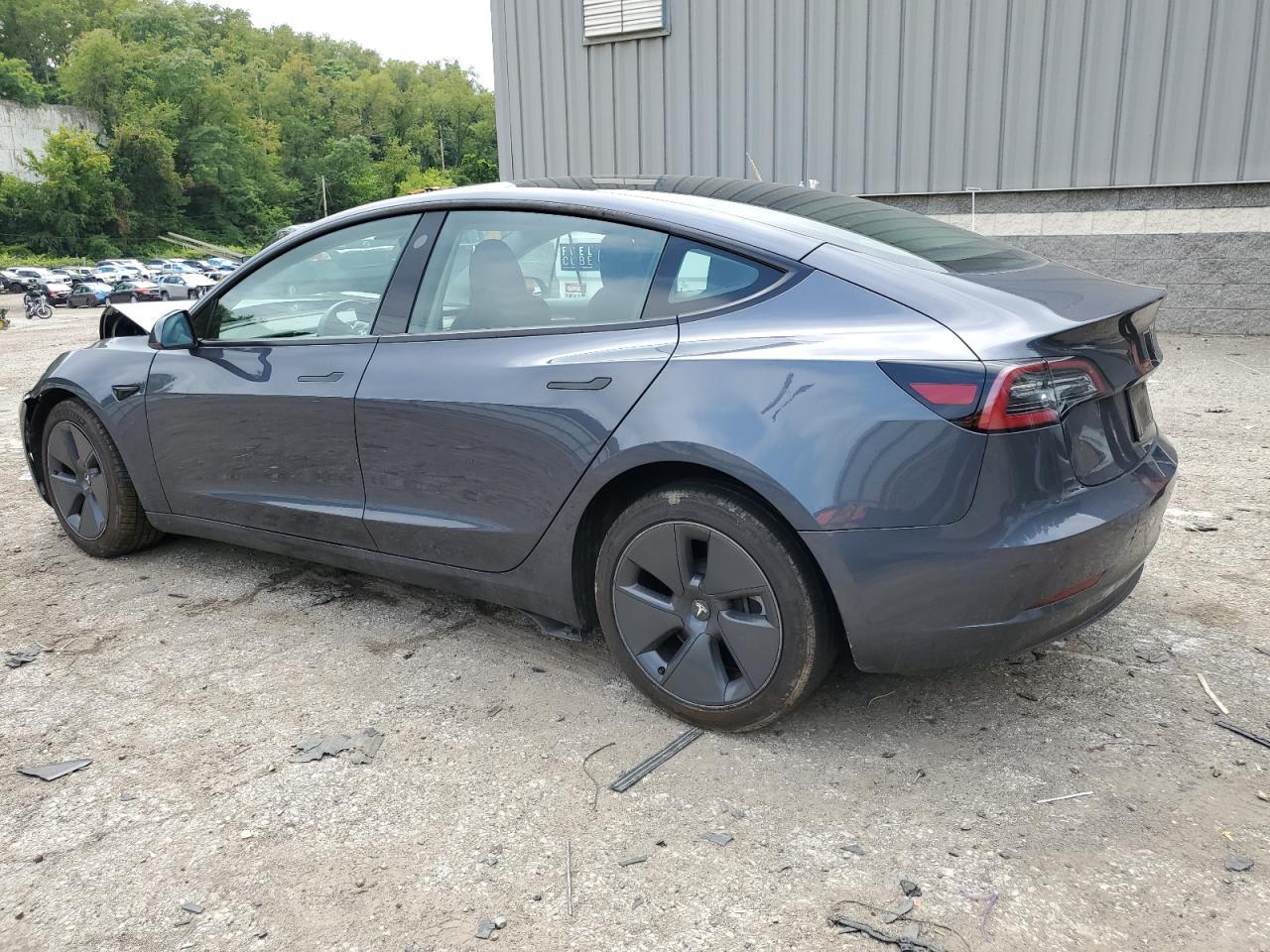 2023 TESLA MODEL 3 - Фото 2