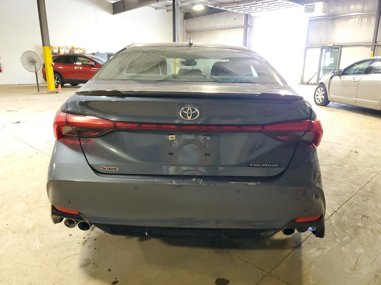 2019 TOYOTA AVALON XLE - Image 6