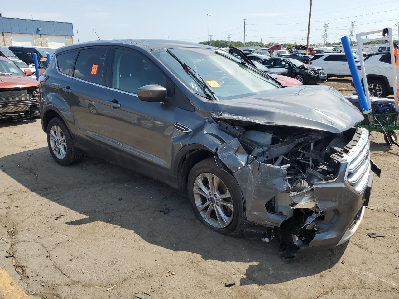2017 FORD ESCAPE SE - Фото 4