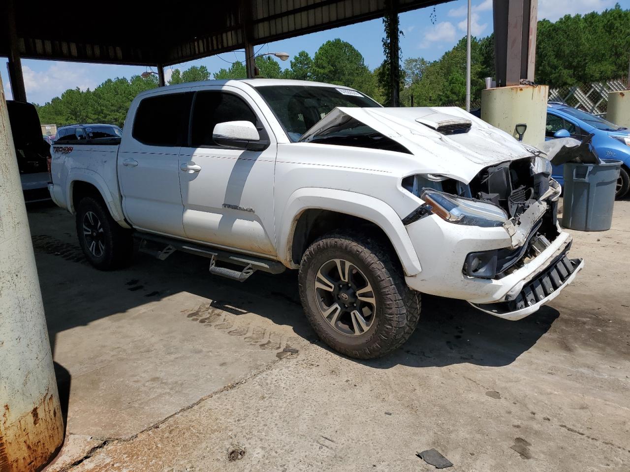 2017 TOYOTA TACOMA DOU - Фото 4