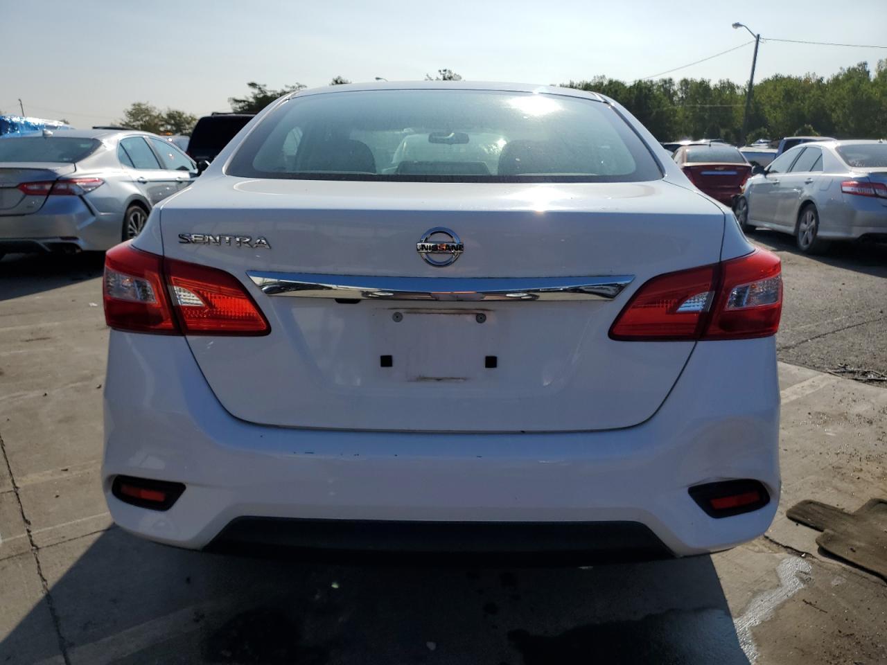 2018 NISSAN SENTRA S - Фото 6