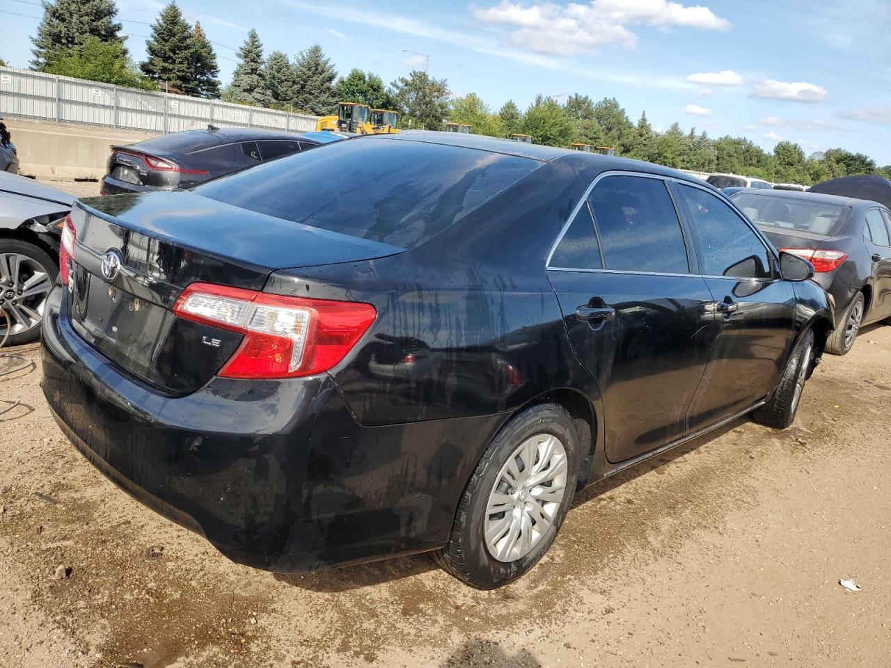 2014 TOYOTA CAMRY L - Image 3