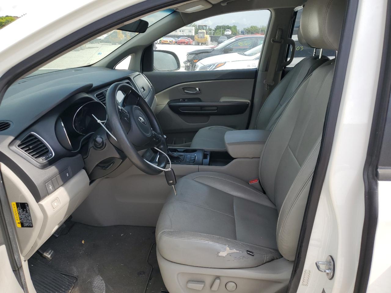 2016 KIA SEDONA LX - Фото 7