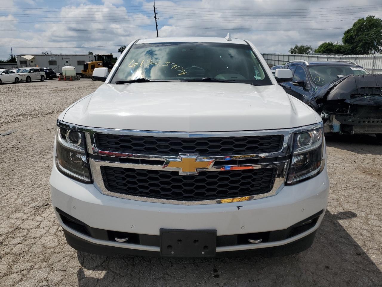 2017 CHEVROLET SUBURBAN K - Фото 5