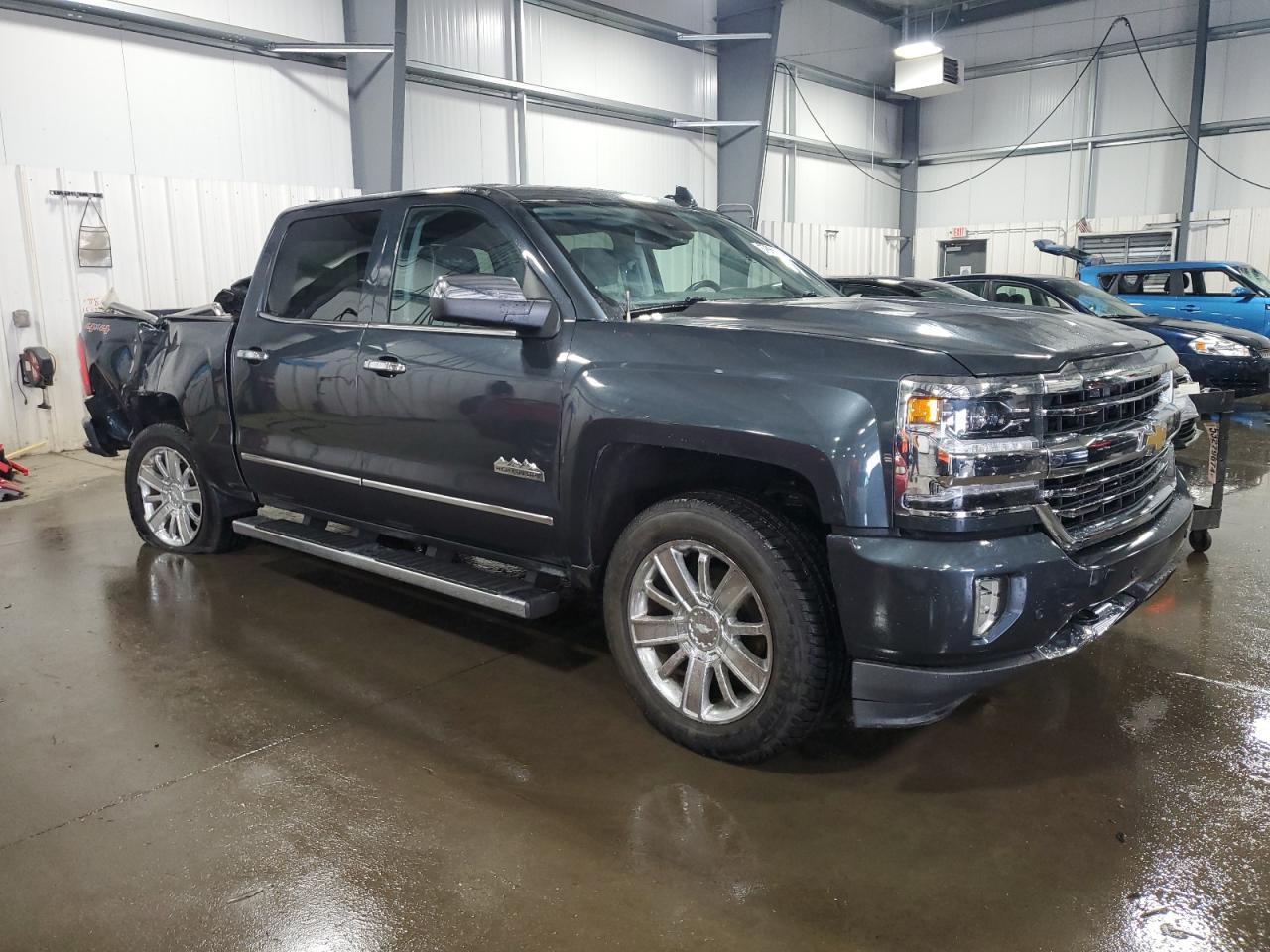 2017 CHEVROLET SILVERADO - Image 4