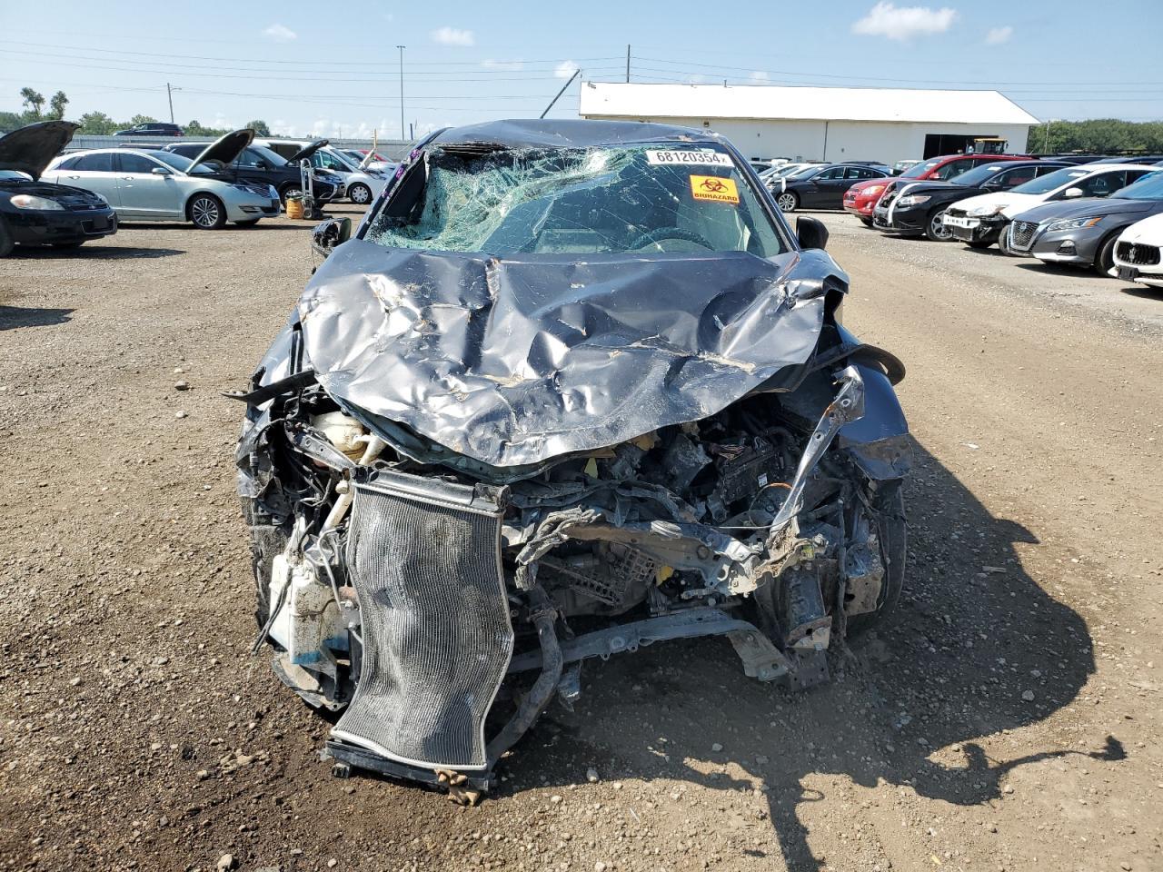 2019 TOYOTA C-HR XLE - Image 5