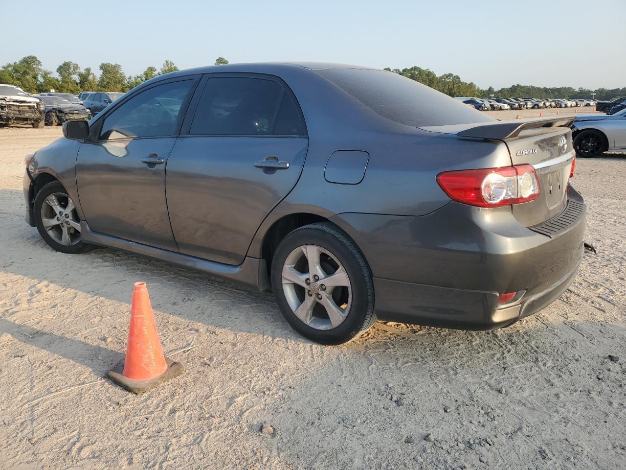 2013 TOYOTA COROLLA BA - Фото 2