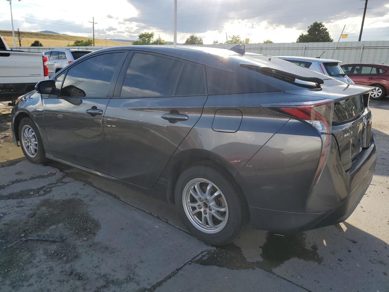 2016 TOYOTA PRIUS - Фото 2