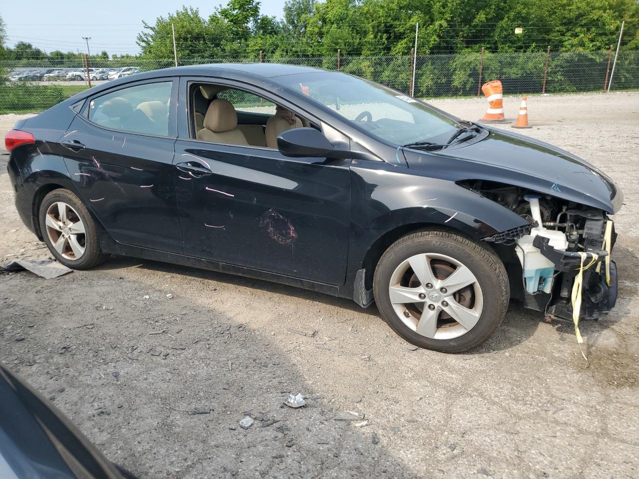 2013 HYUNDAI ELANTRA GL - Image 4