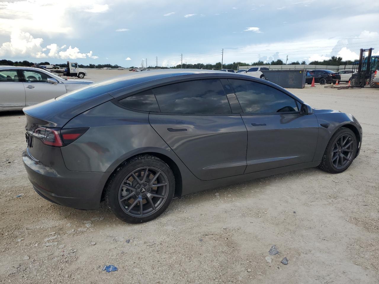 2021 TESLA MODEL 3 - Image 3