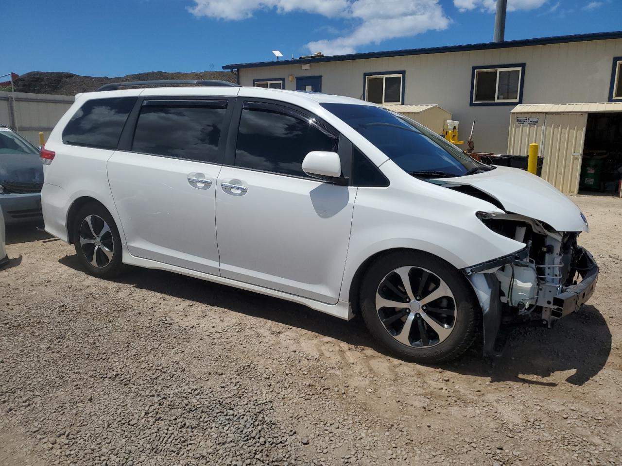 2015 TOYOTA SIENNA SPO - Фото 4