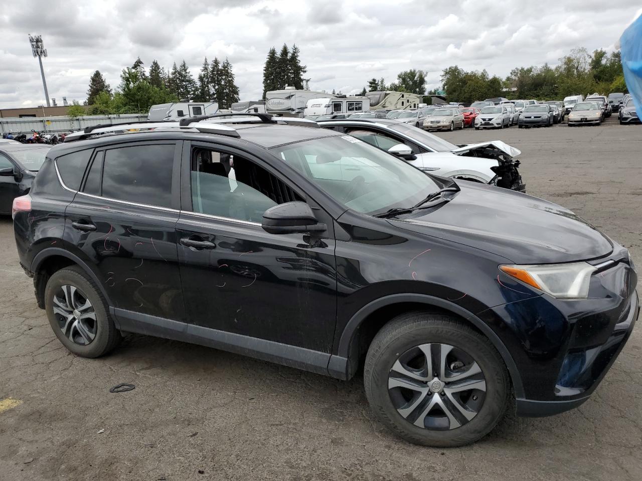 2016 TOYOTA RAV4 LE - Фото 4