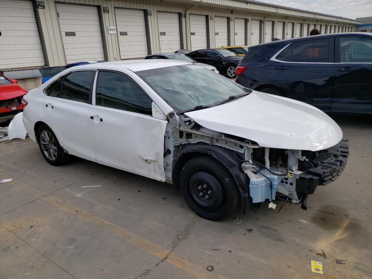 2016 TOYOTA CAMRY LE - Image 4