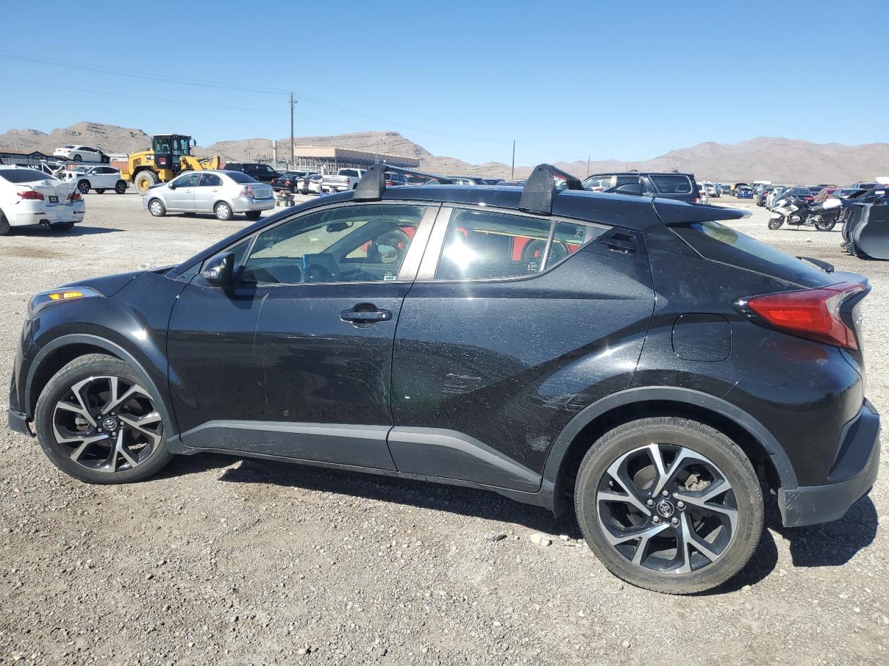 2019 TOYOTA C-HR XLE - Image 2