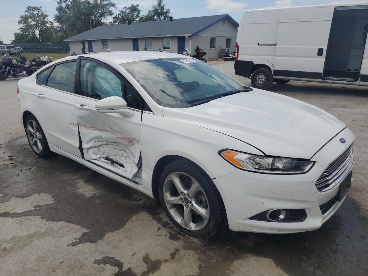 2013 FORD FUSION SE - Image 4