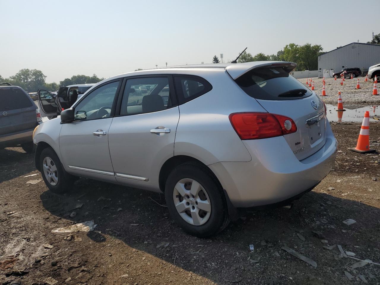 2013 NISSAN ROGUE S - Фото 2