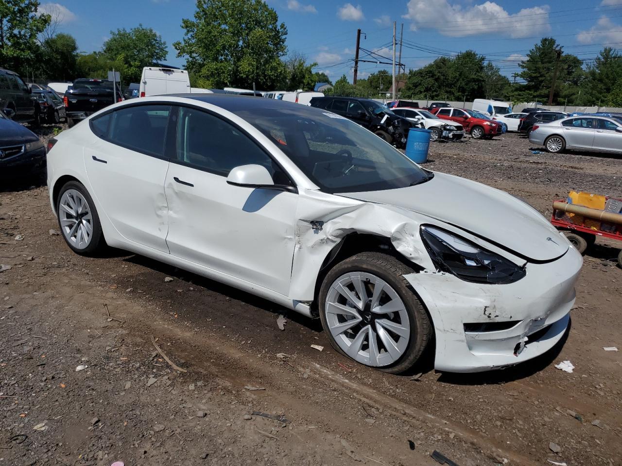 2023 TESLA MODEL 3 - Фото 4