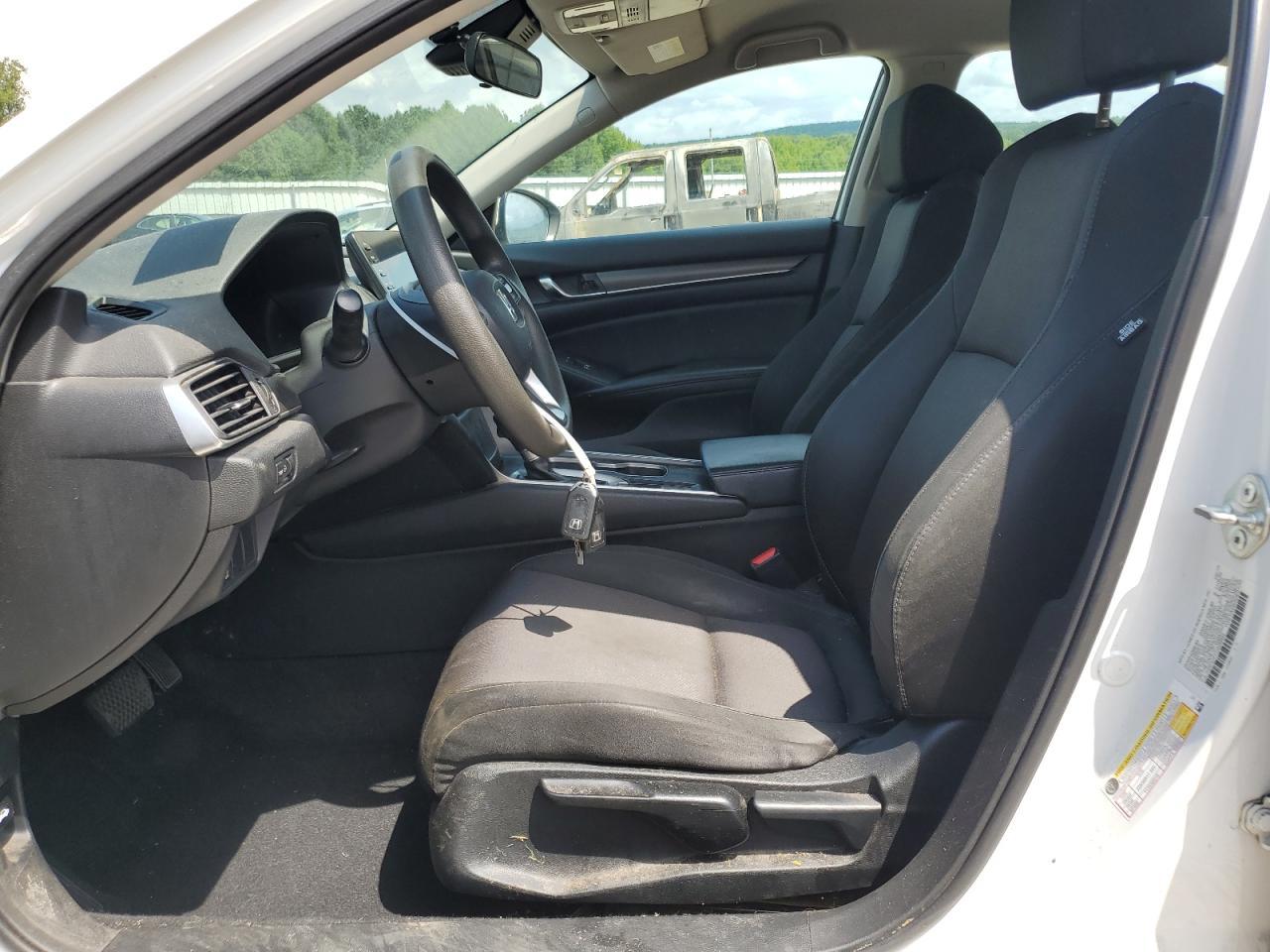 2018 HONDA ACCORD LX - Image 7