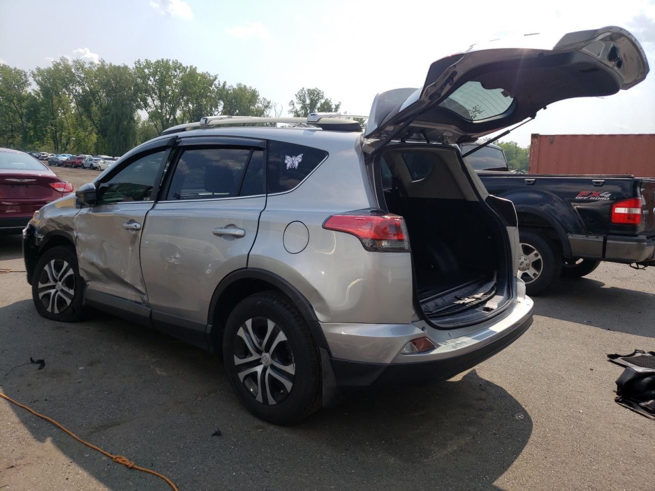 2018 TOYOTA RAV4 LE - Image 2